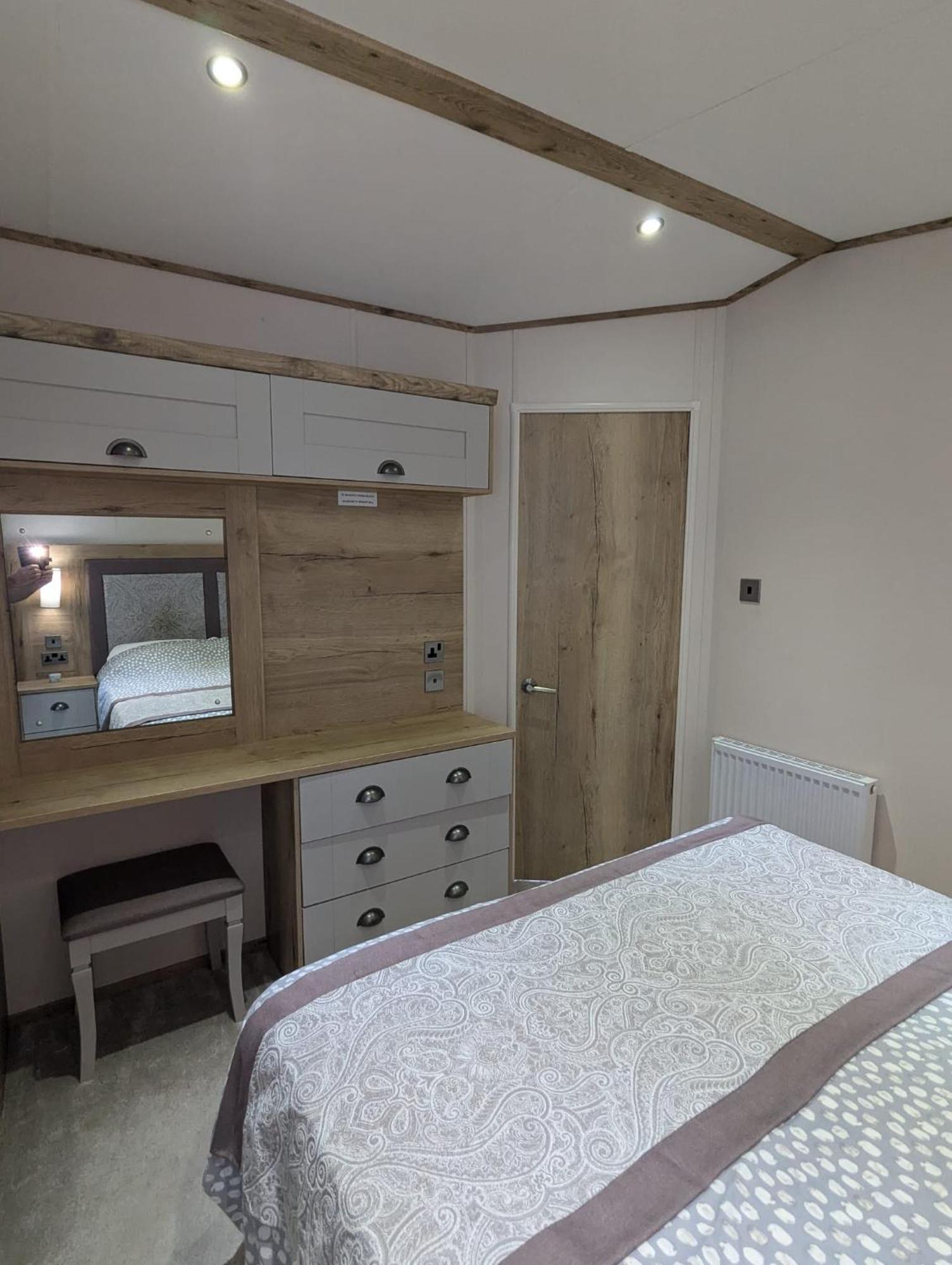 Stunning Caravan With Panoramic Views Weymouth Littlesea Haven Wyke Regis Экстерьер фото